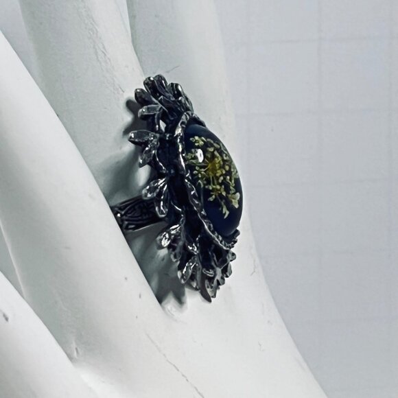 Silver Tone And Blue Lucite Floral Adjustable Ring (R464) - Picture 3 of 8